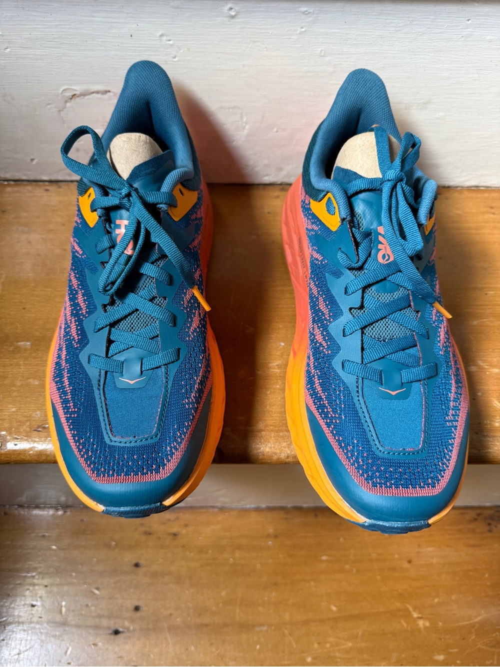 Hoka Women’s Speedgoat 5 Size 7.5